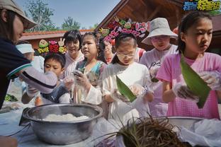 CBA历史上的今天：姚明连续4场盖帽10+历史唯一 胡雪峰砍四双数据